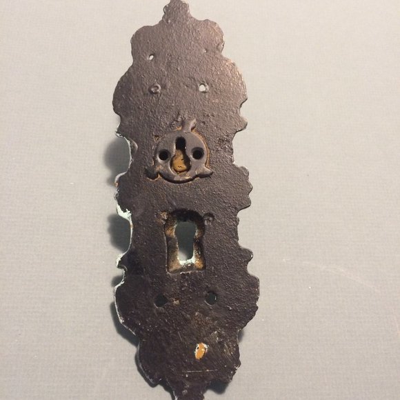 DECORATIVE Faux Doorknob Wall Hook - Picture 5 of 5